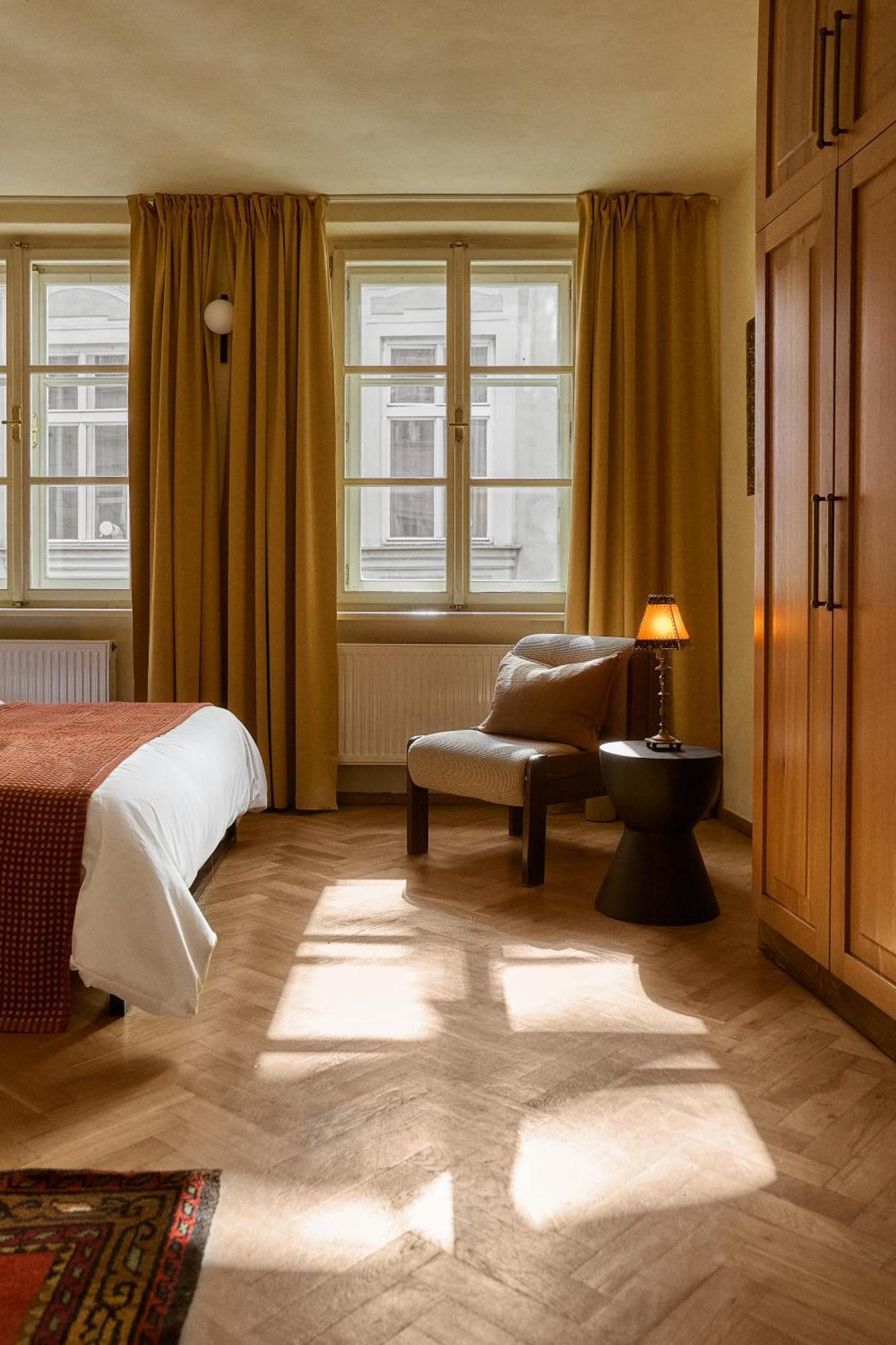 Nelis I Boutique In Old Town Prague